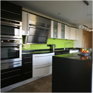 Coloured Glass Splashbacks and Panels - Hereford Glass Ltd